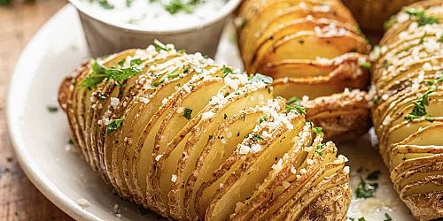Holiday-Worthy Hasselback Potatoes
