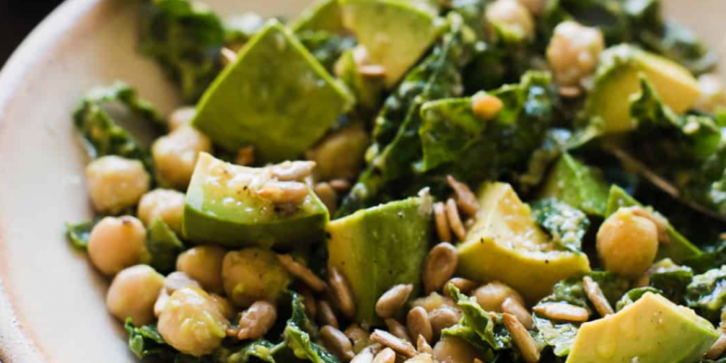 Kale and Avocado Salad With Chickpeas